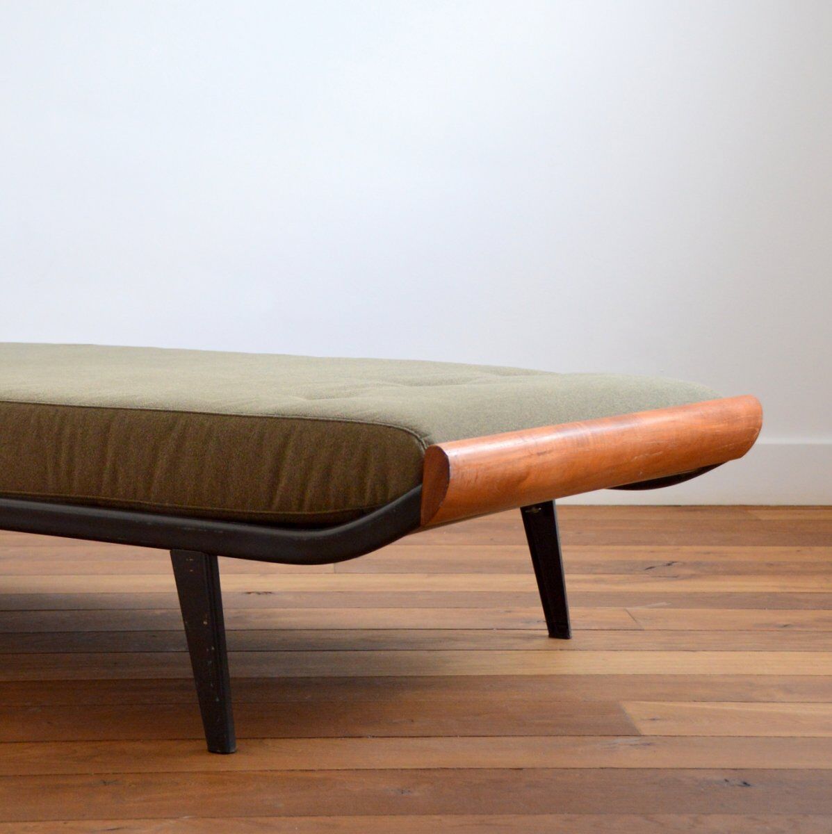 Rest bed / Daybed "Cleopatra" by Cordemeyer for Auping vintage 1950s