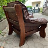 2 Brutalist armchairs in wood and leather 1970