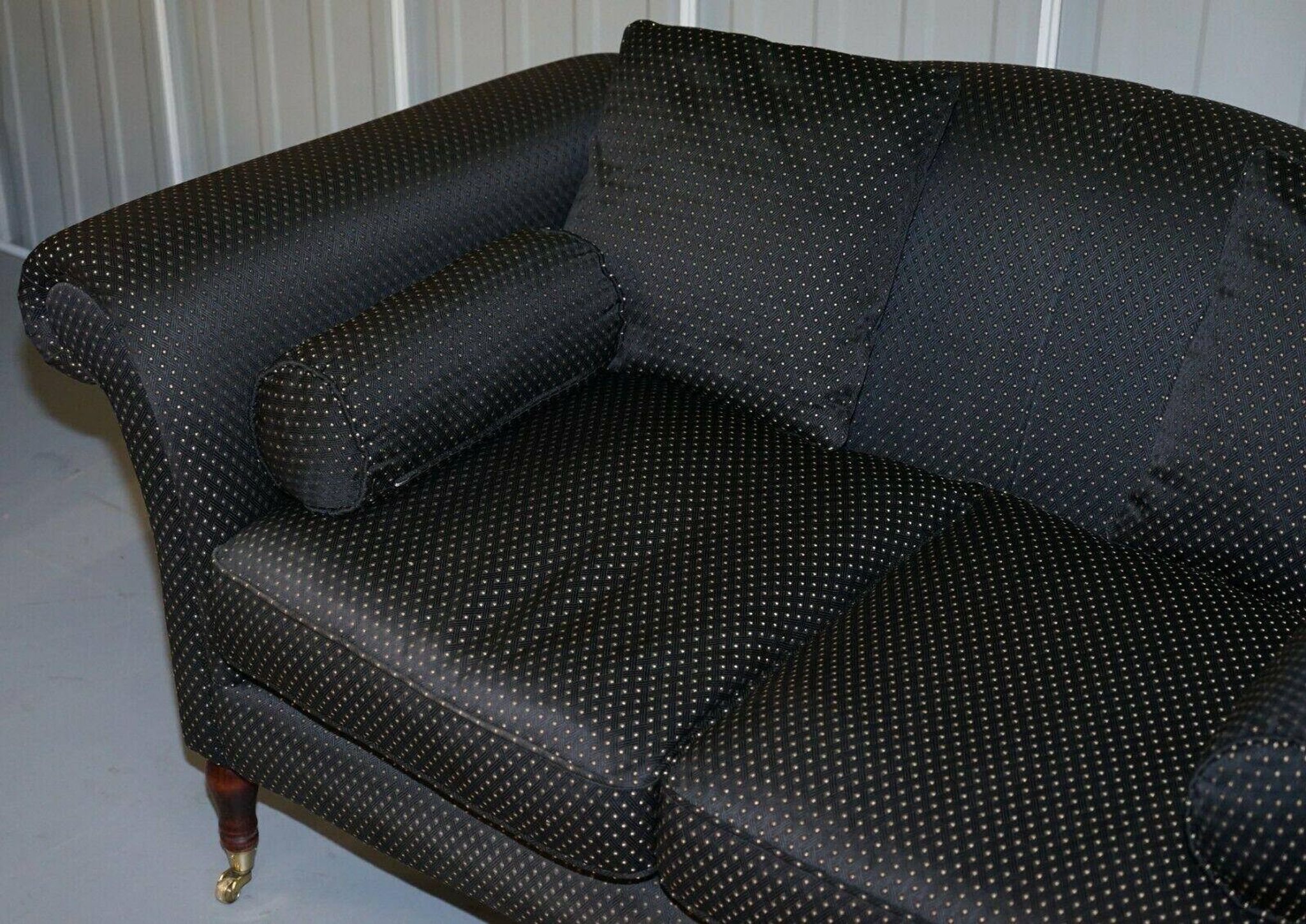 Canapé tapissé avec structure bois dur clair, style Art Déco