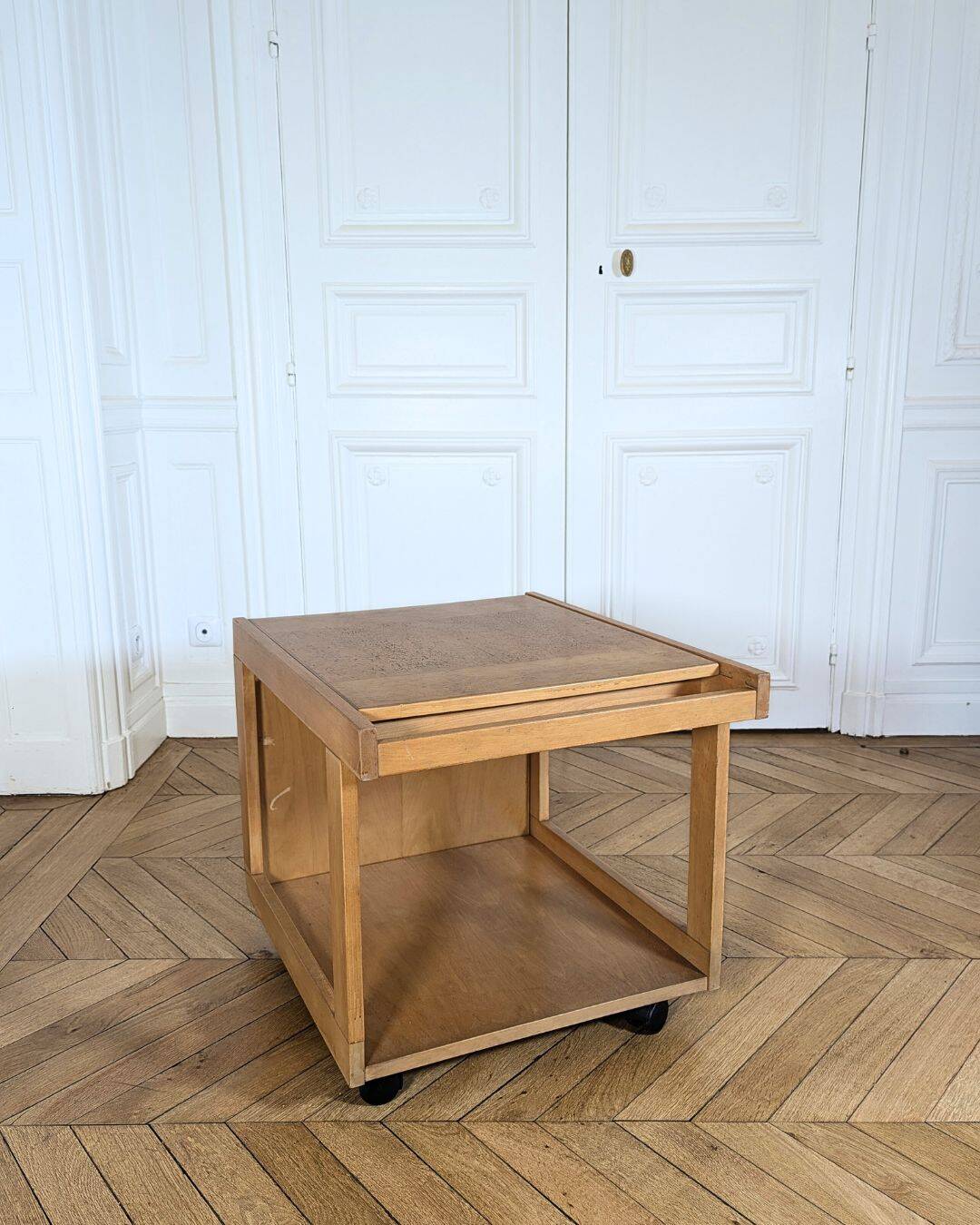 Beautiful Scandinavian-inspired coffee table, with a design typical of the 1960s.