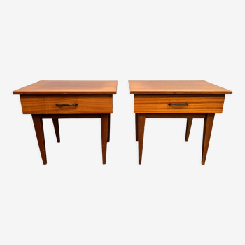 Paire de tables de chevet vintage