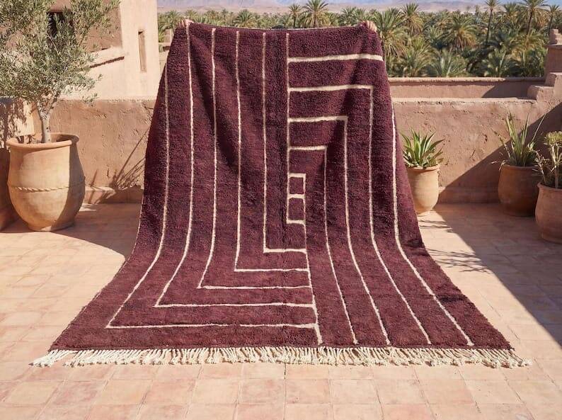 Traditional handwoven Berber rug size 150x250 cm