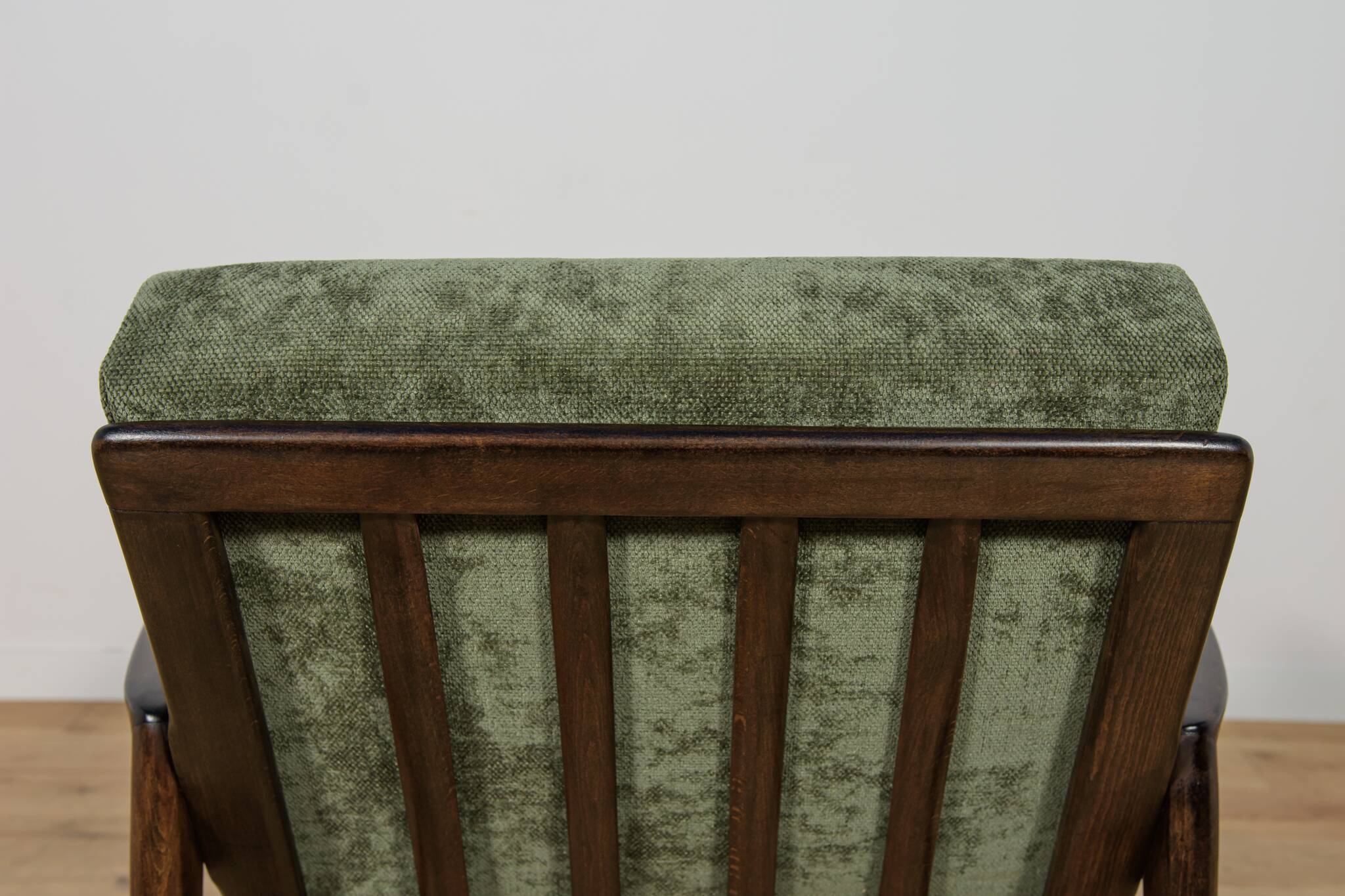 Model 300-139 Armchair from Swarzędz Furniture Factory, 1960s