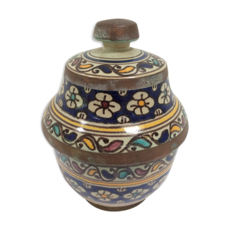 Ancien pot bonbonnière du Maroc en céramique et cuivre