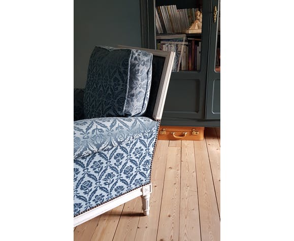 Blue velvet armchair in louis XVI style