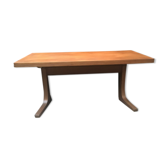 Flexible Scandinavian coffee table