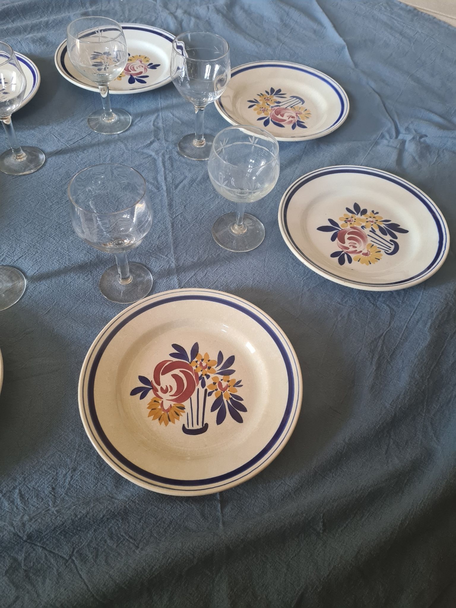 Assiettes plates porcelaine opaque HBCM