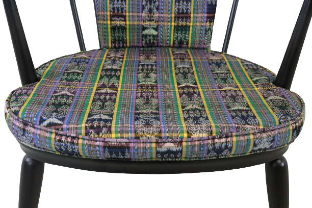 Black bar chair with cushion 'Delmenhorst' Black bar chair with cushion 'Delmenhorst' Black sp