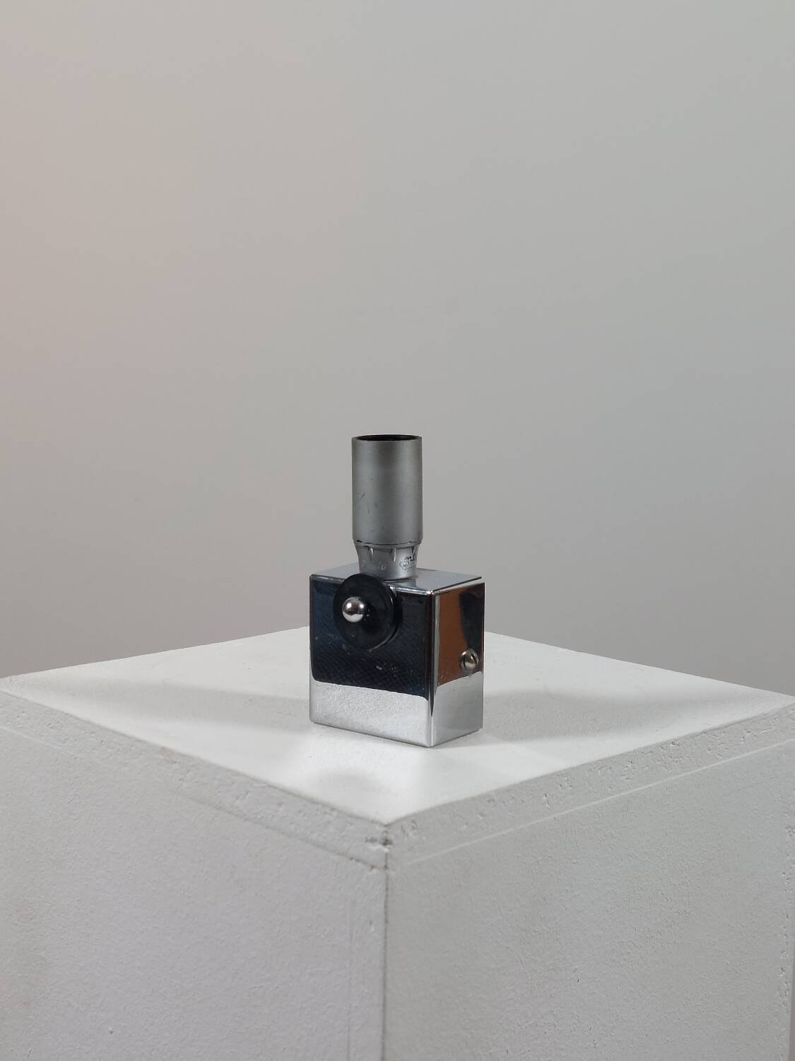 Vintage Murano craquelee glass chrome wall lamp