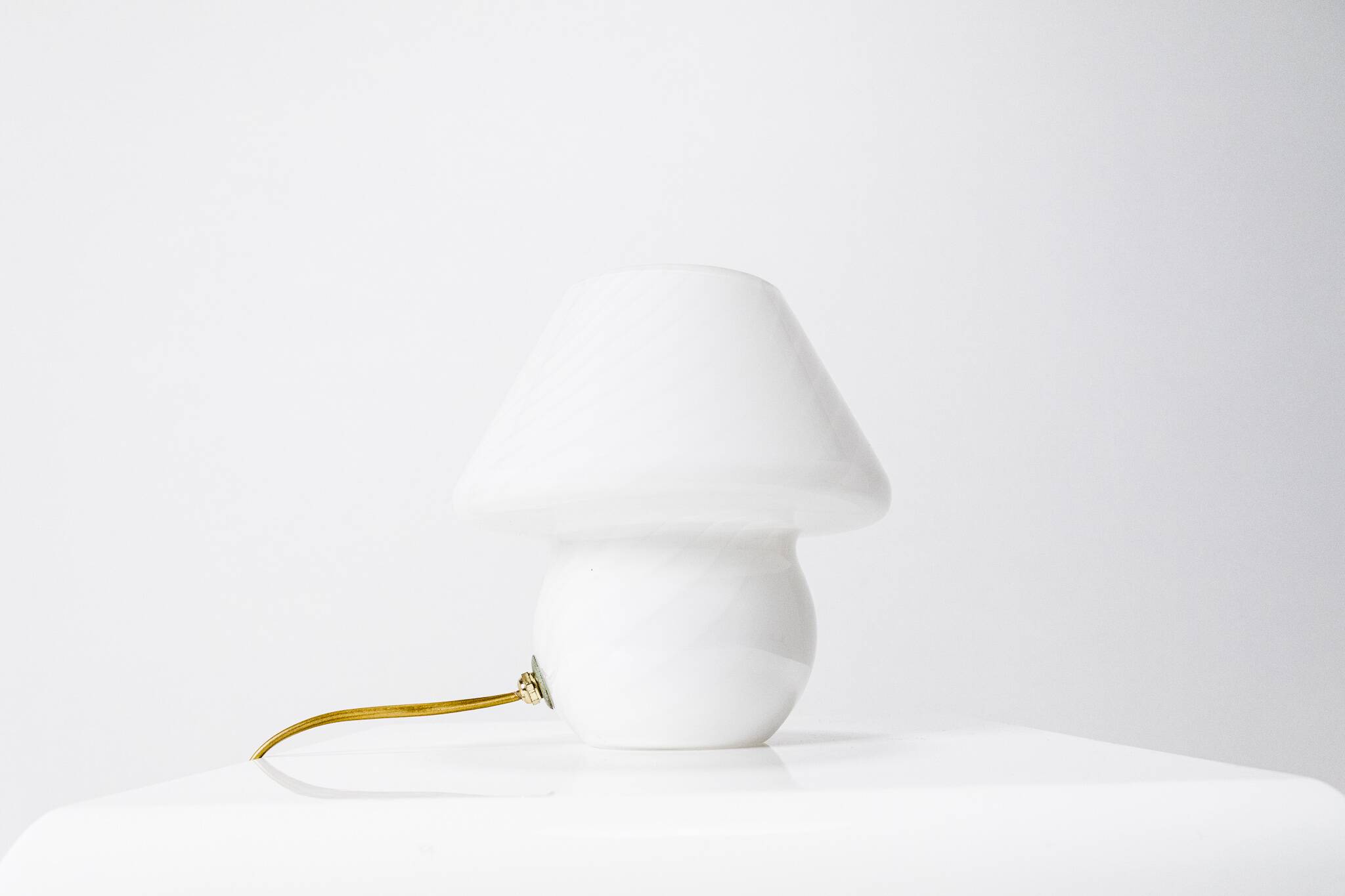 Set of 2 Mushroom Table Lamps by Venini for Mazzega, Italy, 1960s