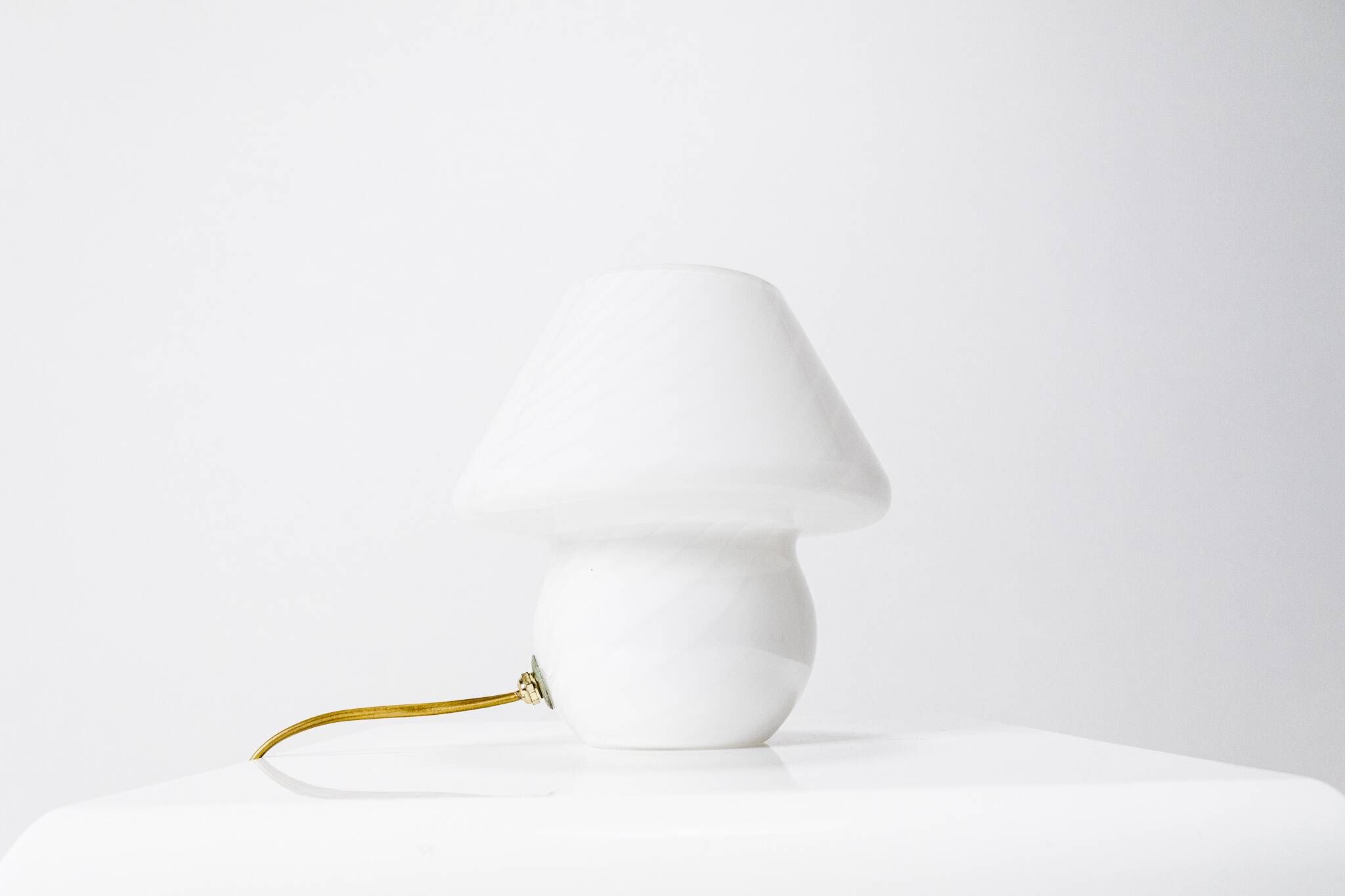 Set of 2 Mushroom Table Lamps by Venini for Mazzega, Italy, 1960s