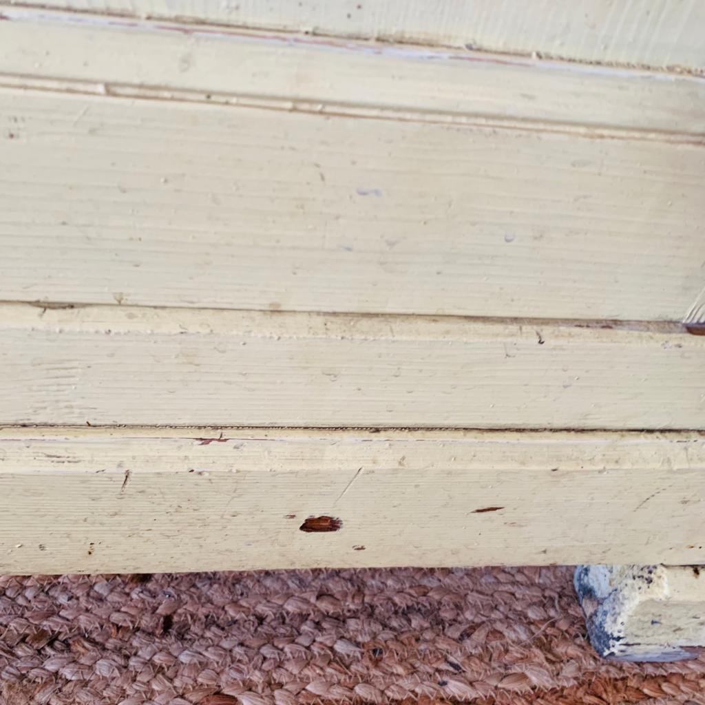 Pale yellow Parisian buffet