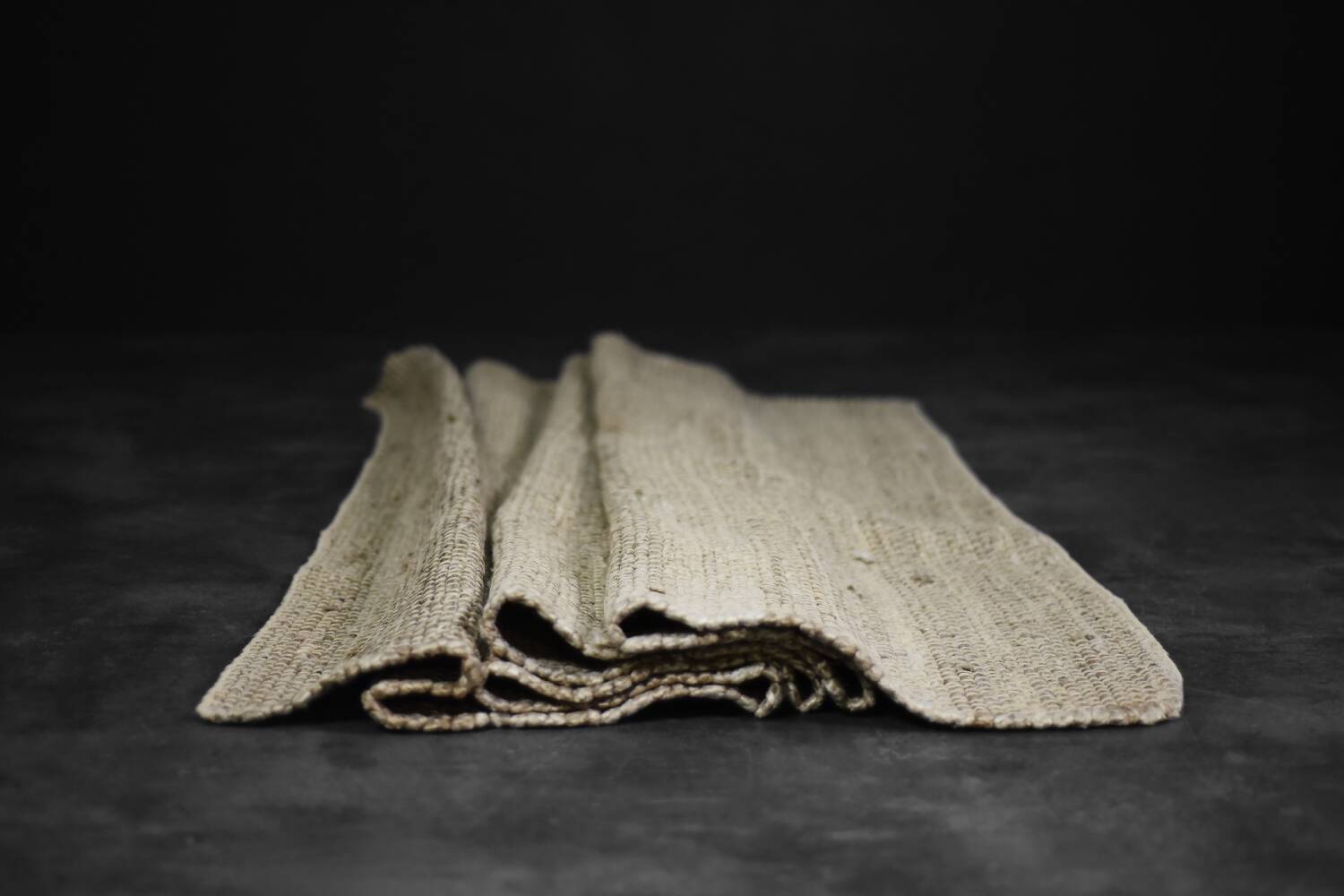 Flat-woven jute Indian rug, 1970s