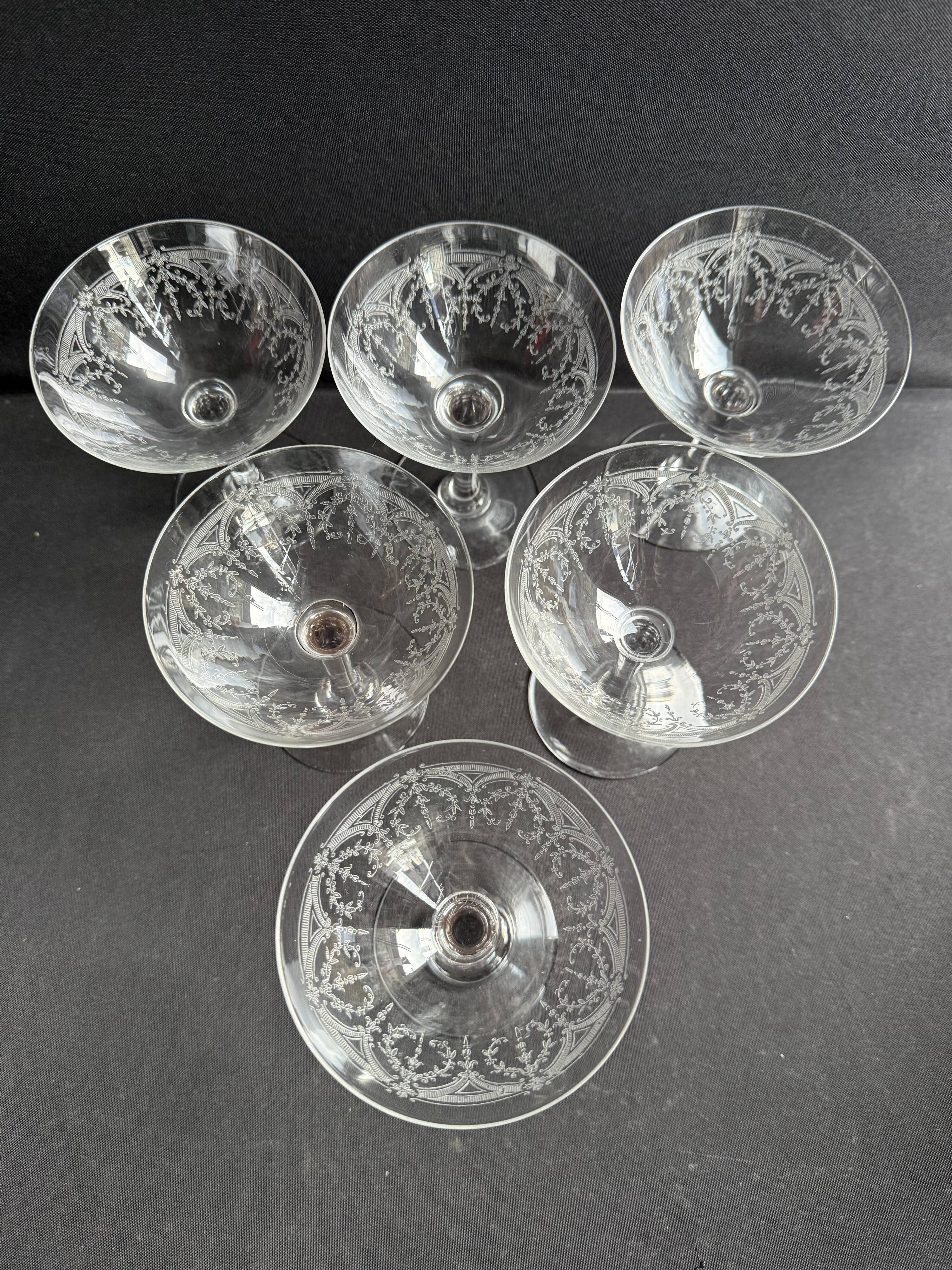 6 champagne coupes Saint Louis service Manon