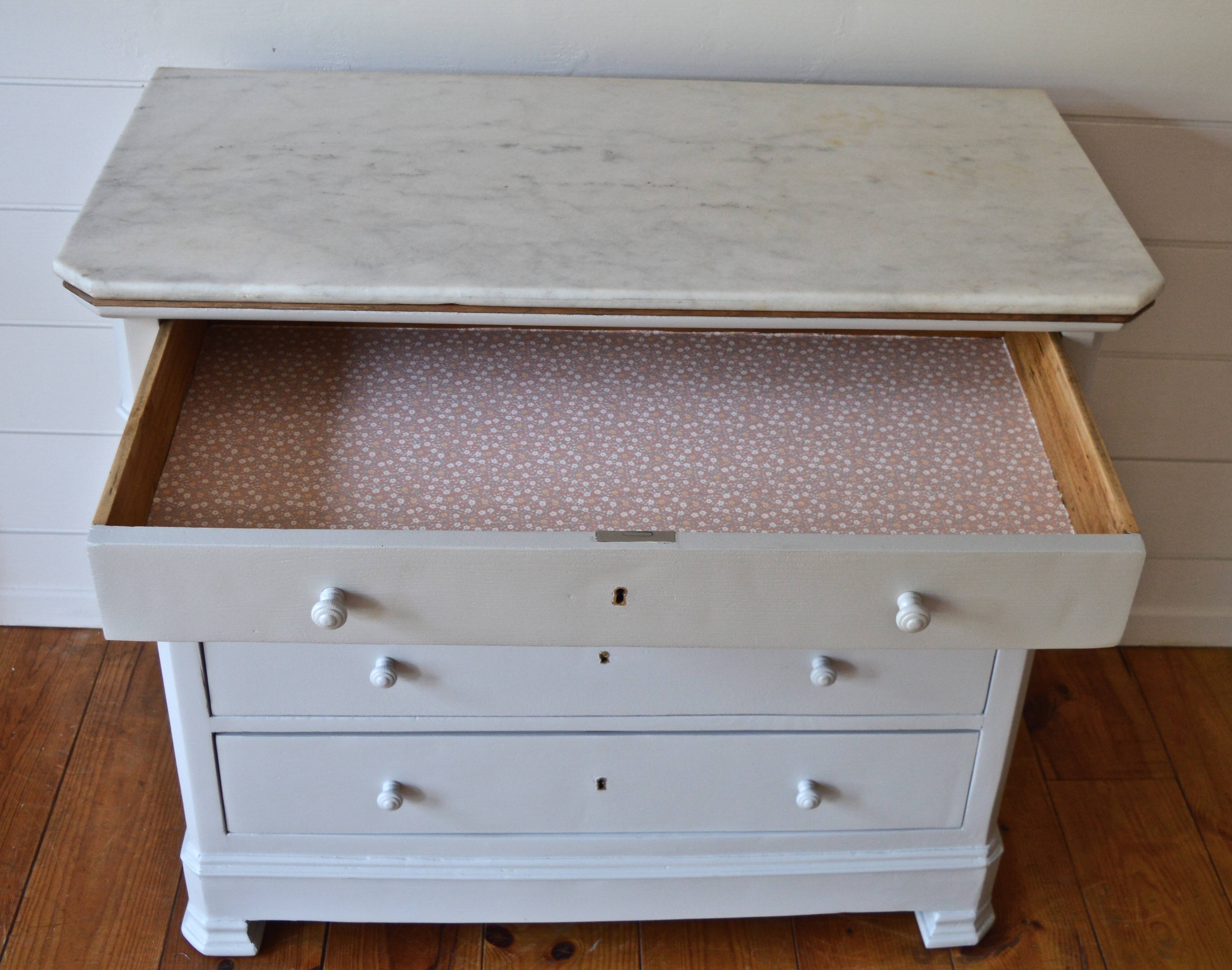 Marble chest of drawers