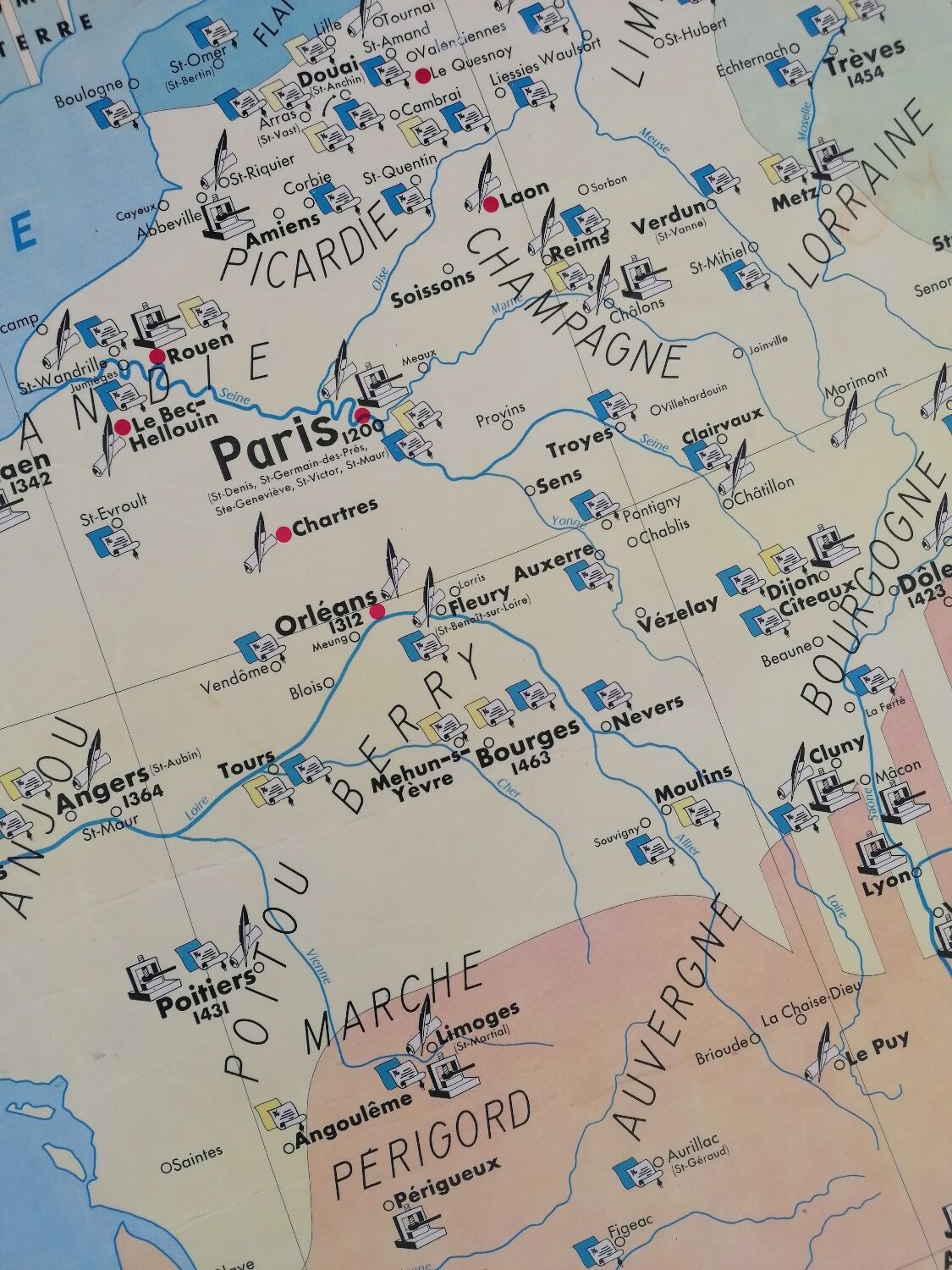 Old MDI History Map: The Crusades-Cultural Centres in France