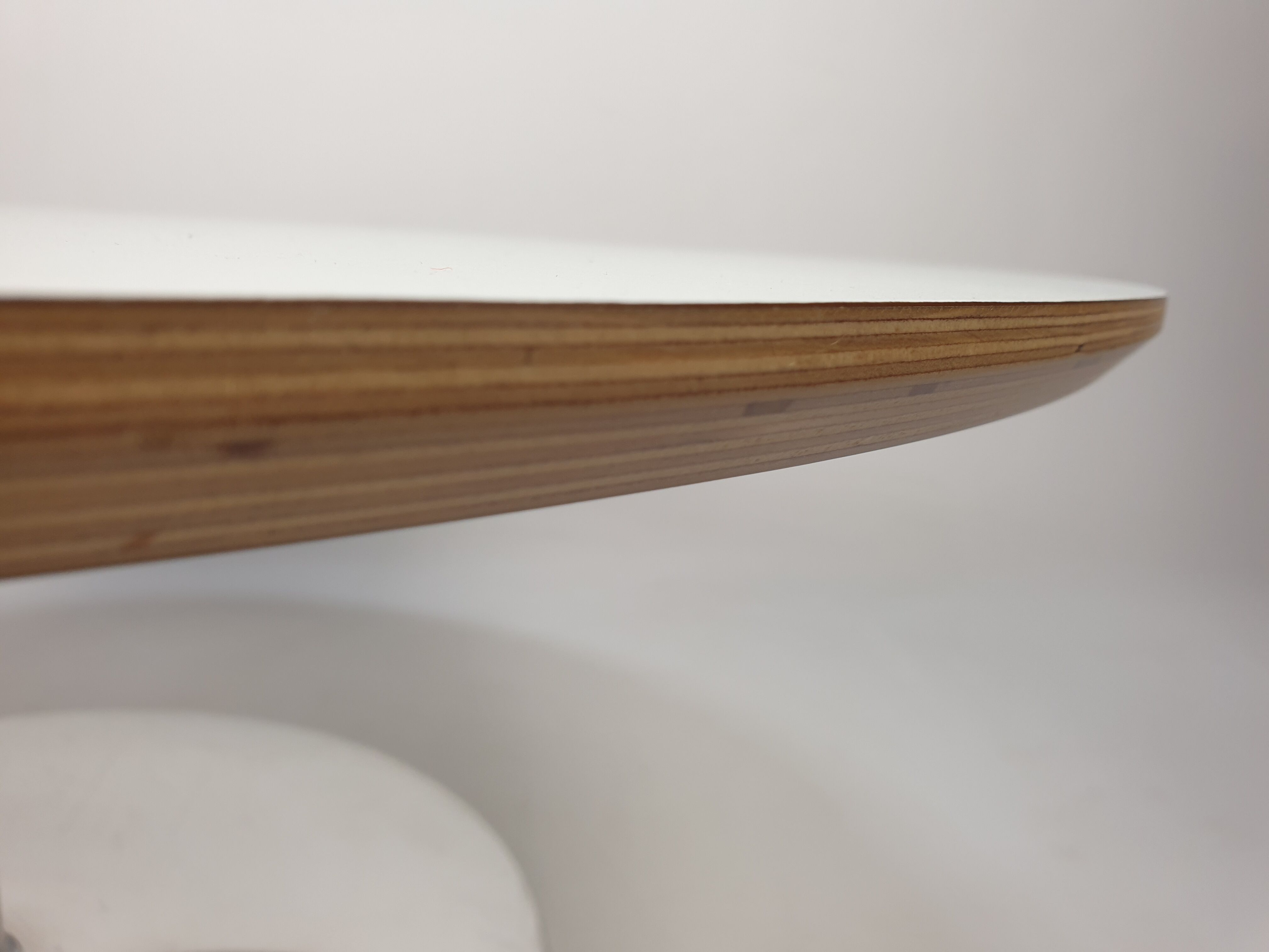 Round coffee table by Pierre Paulin for Artifort, 1990s