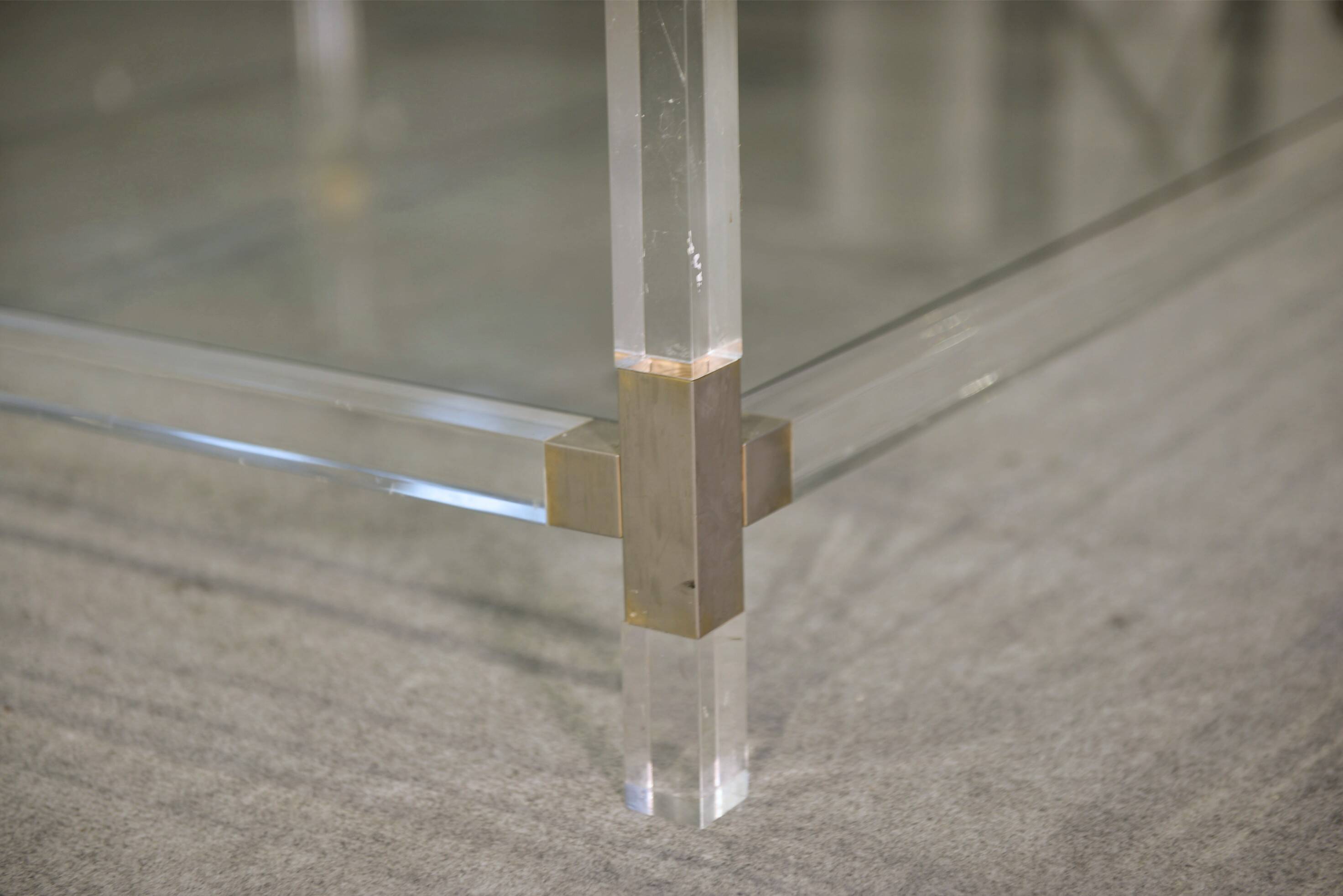 Large coffee table in polymethyl methacrylate 1970s