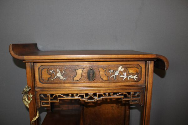 Cabinet japonais signé Bastet à Lyon vers 1900