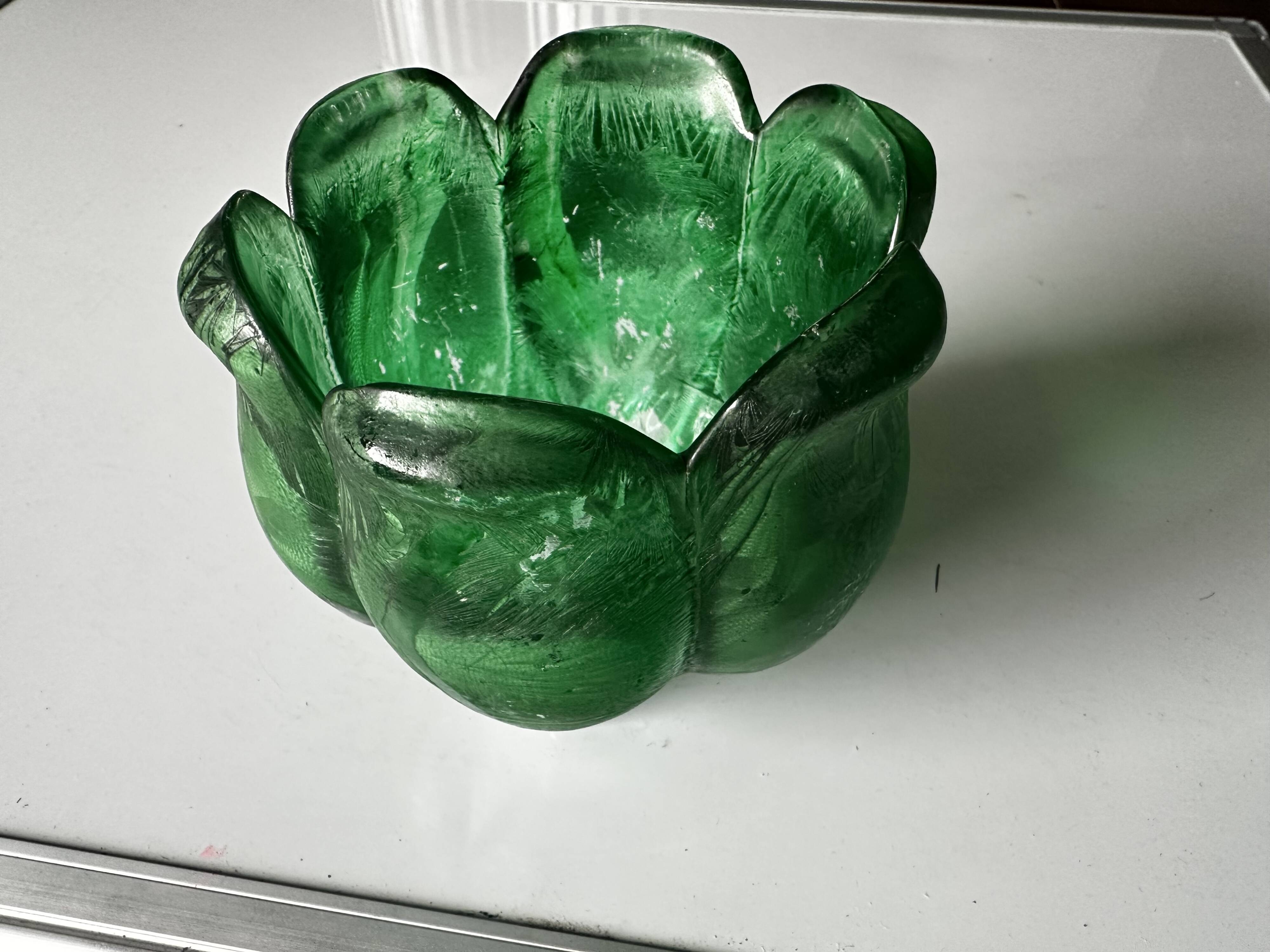 Green glass paste emptying cup from the Art Deco period