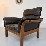 Vintage 70s Dreipunkt Scala design armchair in black leather and teak.