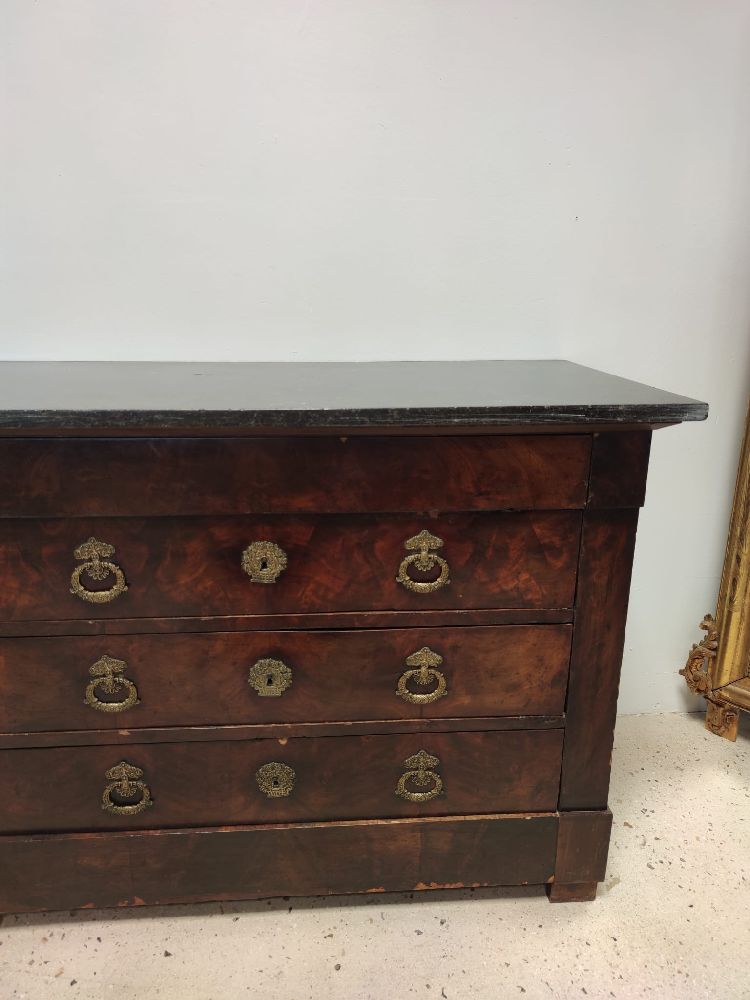 Chest of drawers in wood and gray marble with 4 drawers nineteenth century
