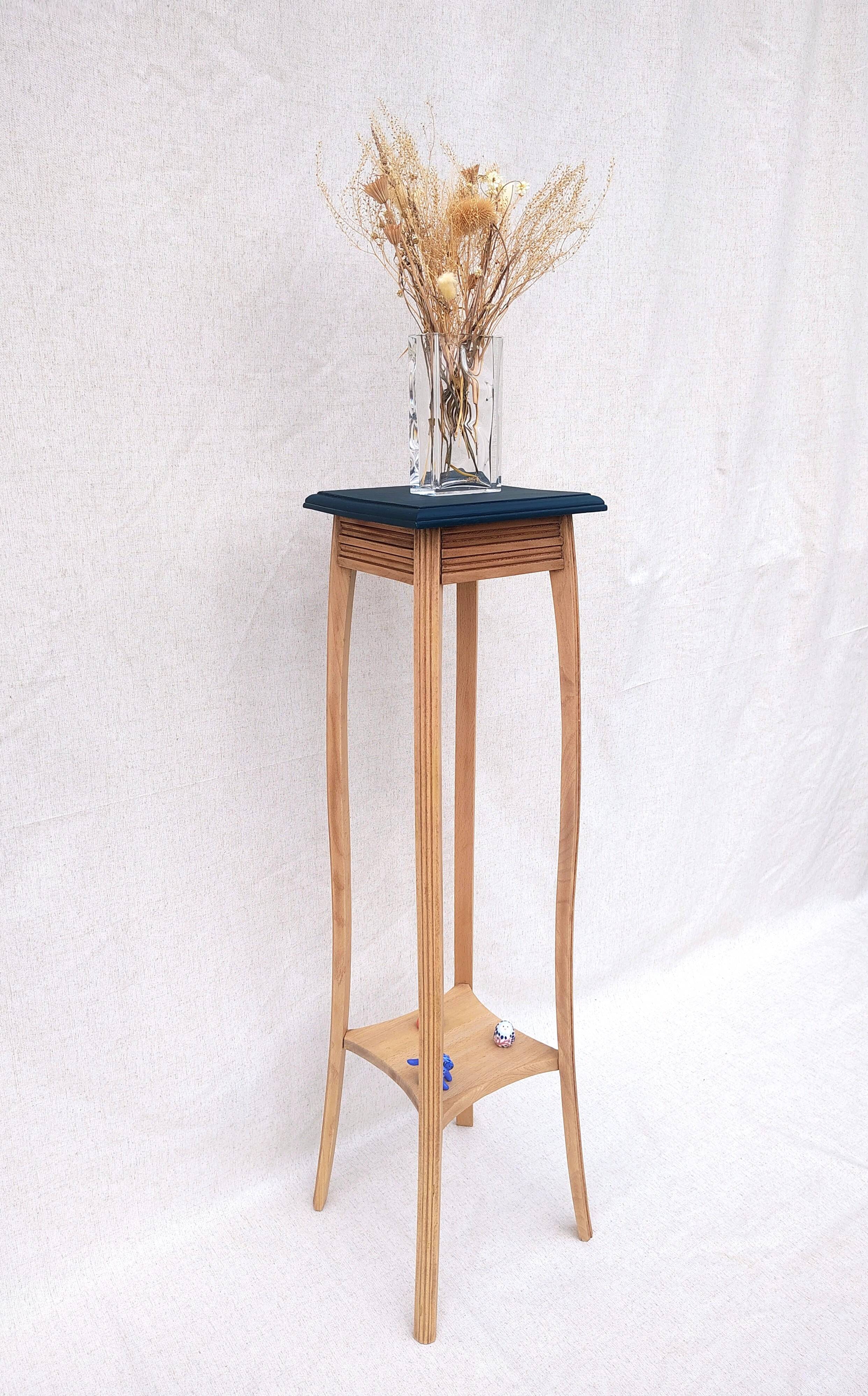 Plant stand