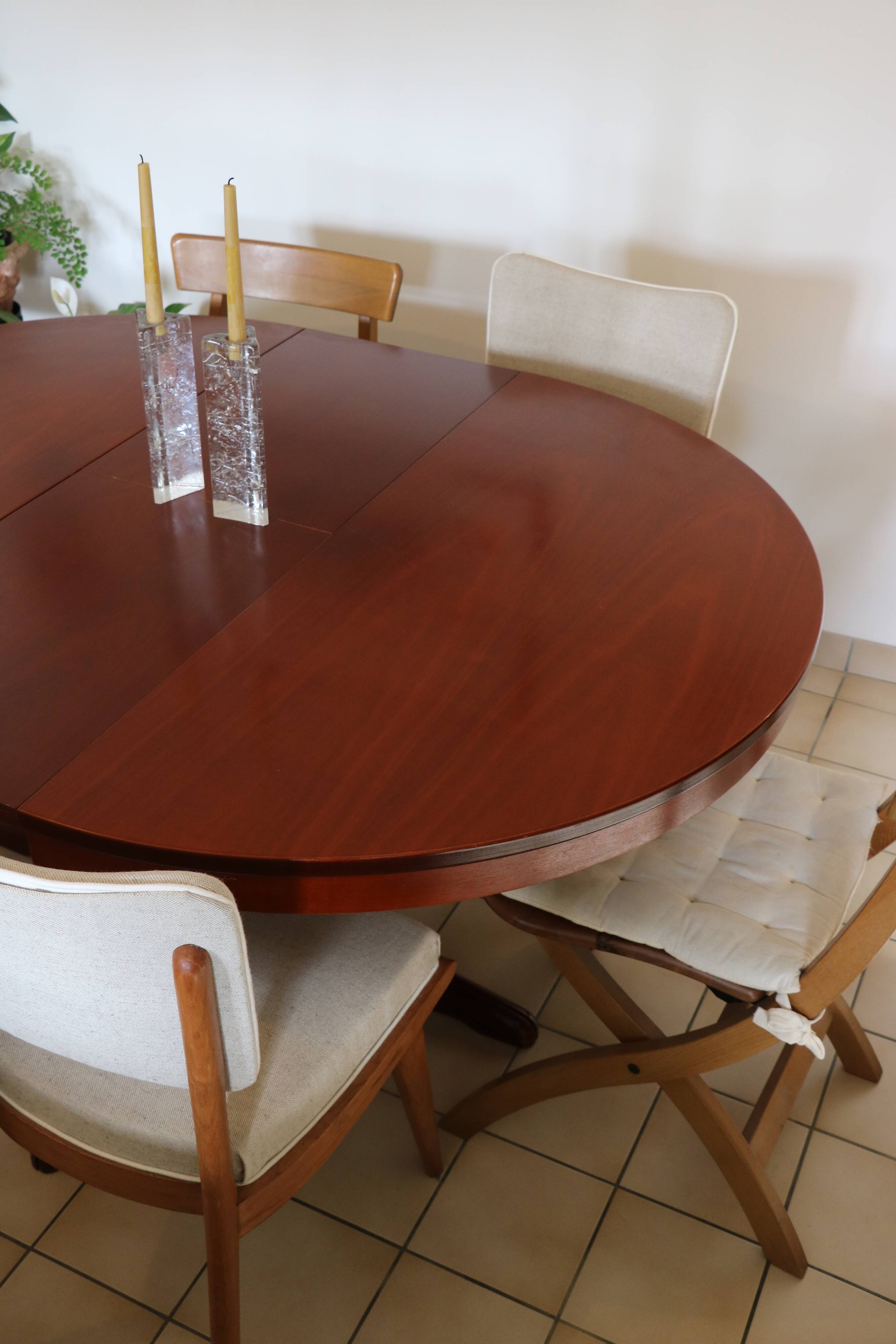 Extendable round table butterfly system 1970