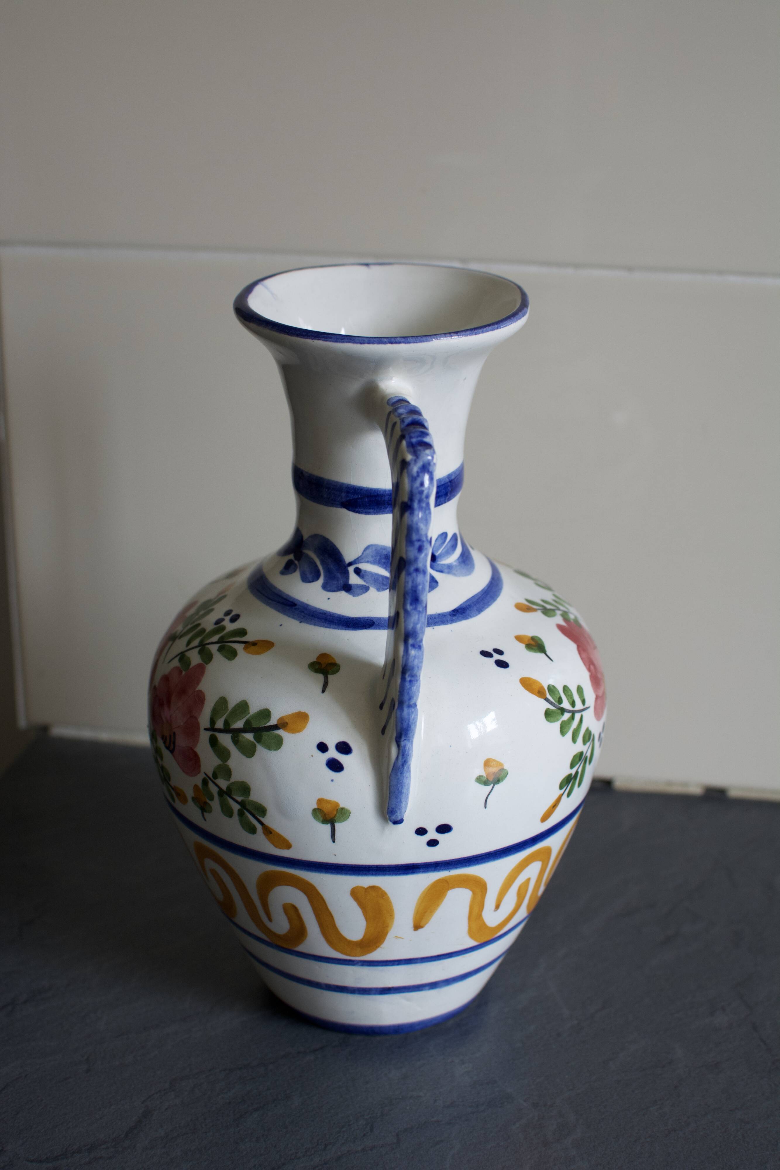 Vase with two handles in Italian ceramic