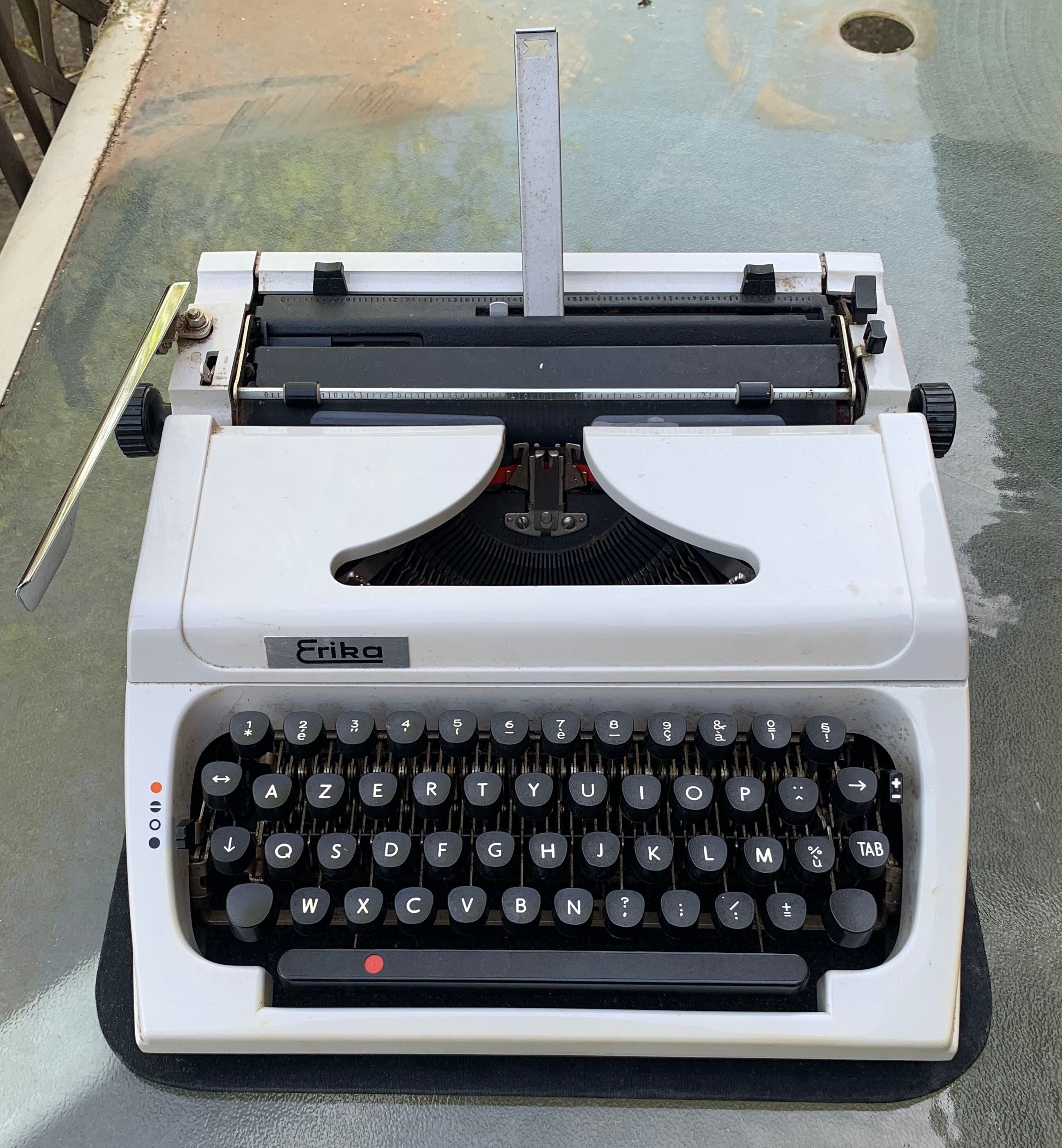 Typewriter erika model 158