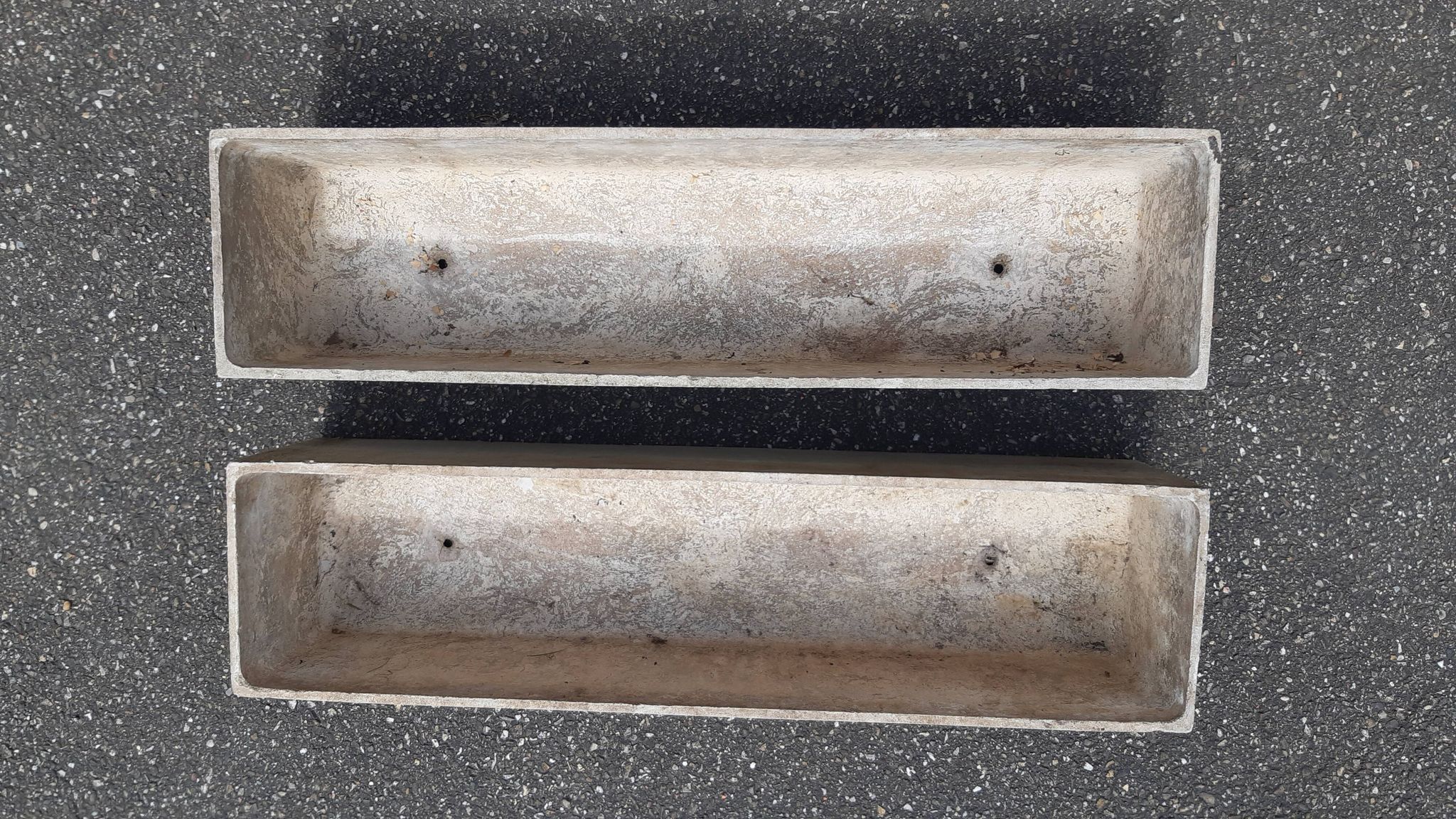 Set of 2 Eternit Planters