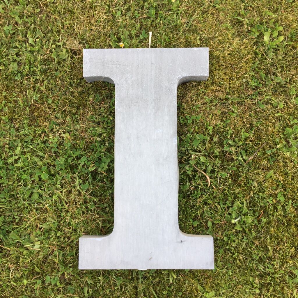 Ten letters sign in zinc material