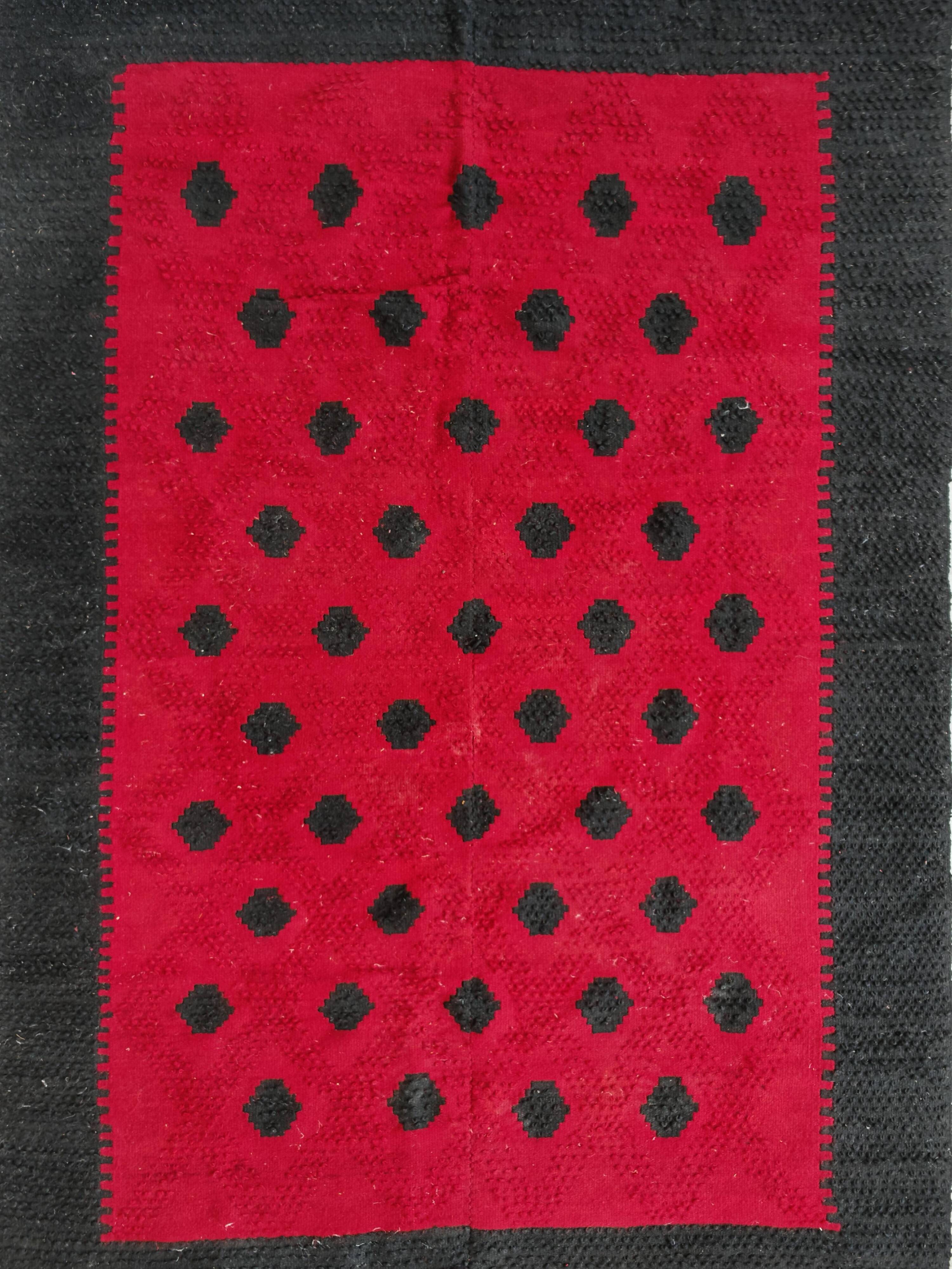 Modern Mid-Century Kilim Rug Handwoven Yugoslavia 1960s