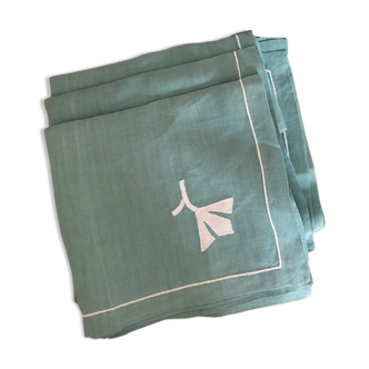 Set of 3 embroidered vintage tea towels