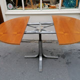 Table goes up and down 1970