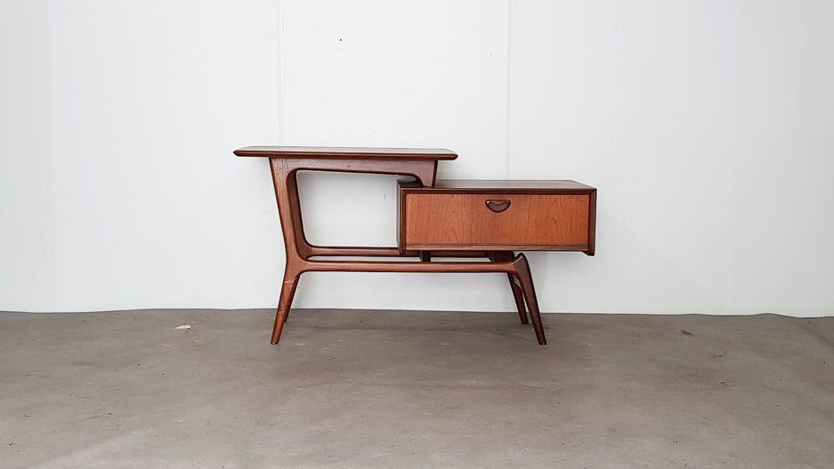 Side table model netty Louis van Teeffelen for modernly 1960