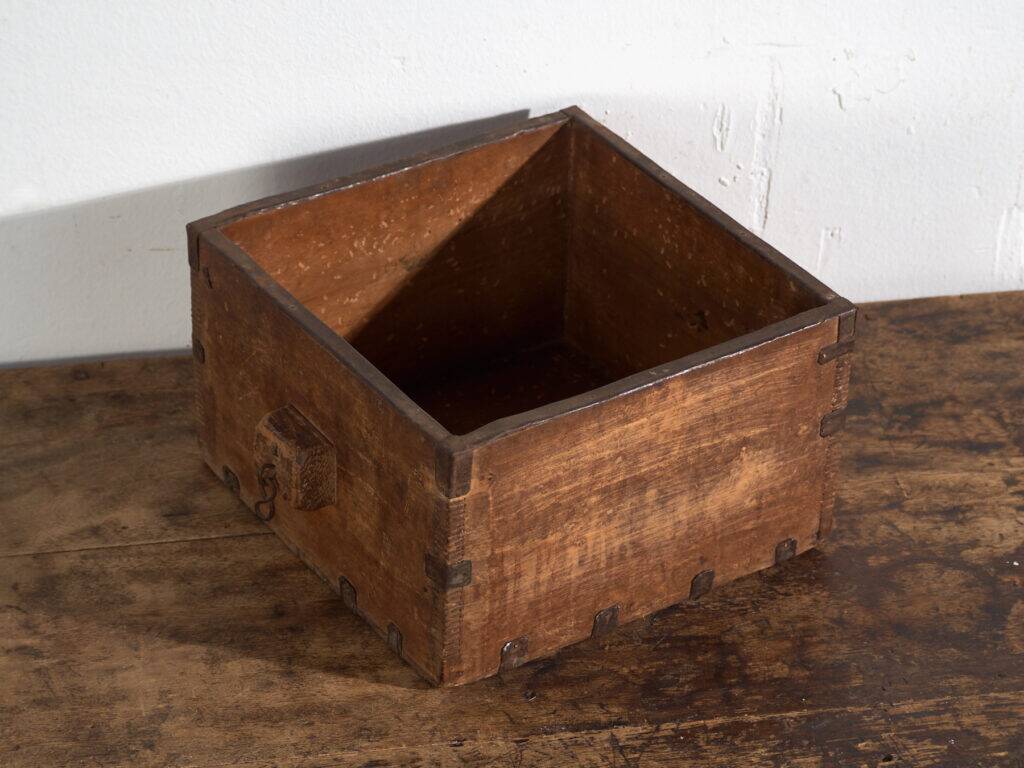 Ancient Chinese wooden basket with iron hoop – China, around 1900
