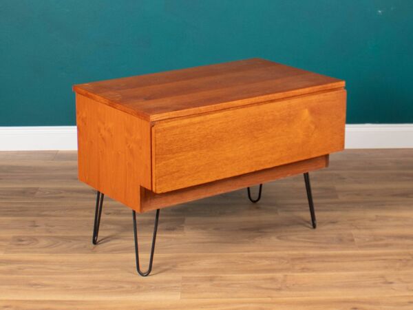 Table de lampe d'appoint console Tapley rétro en teck des années 1960 avec tiroir