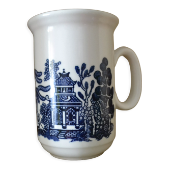 Churchill Blue Willow cup