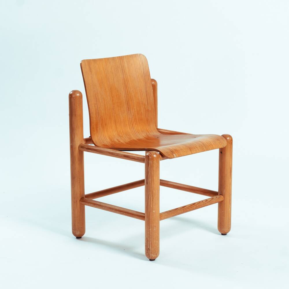 2 Knud Friis & Elmar Moltke Nielsen (Friis & Moltke) Pine dining Chairs