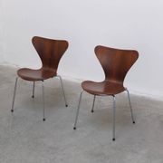 Pair of 'Series 7' chairs in rosewood by Arne Jacobsen for Fritz Hansen, 1955