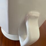 White ceramic ansé vase