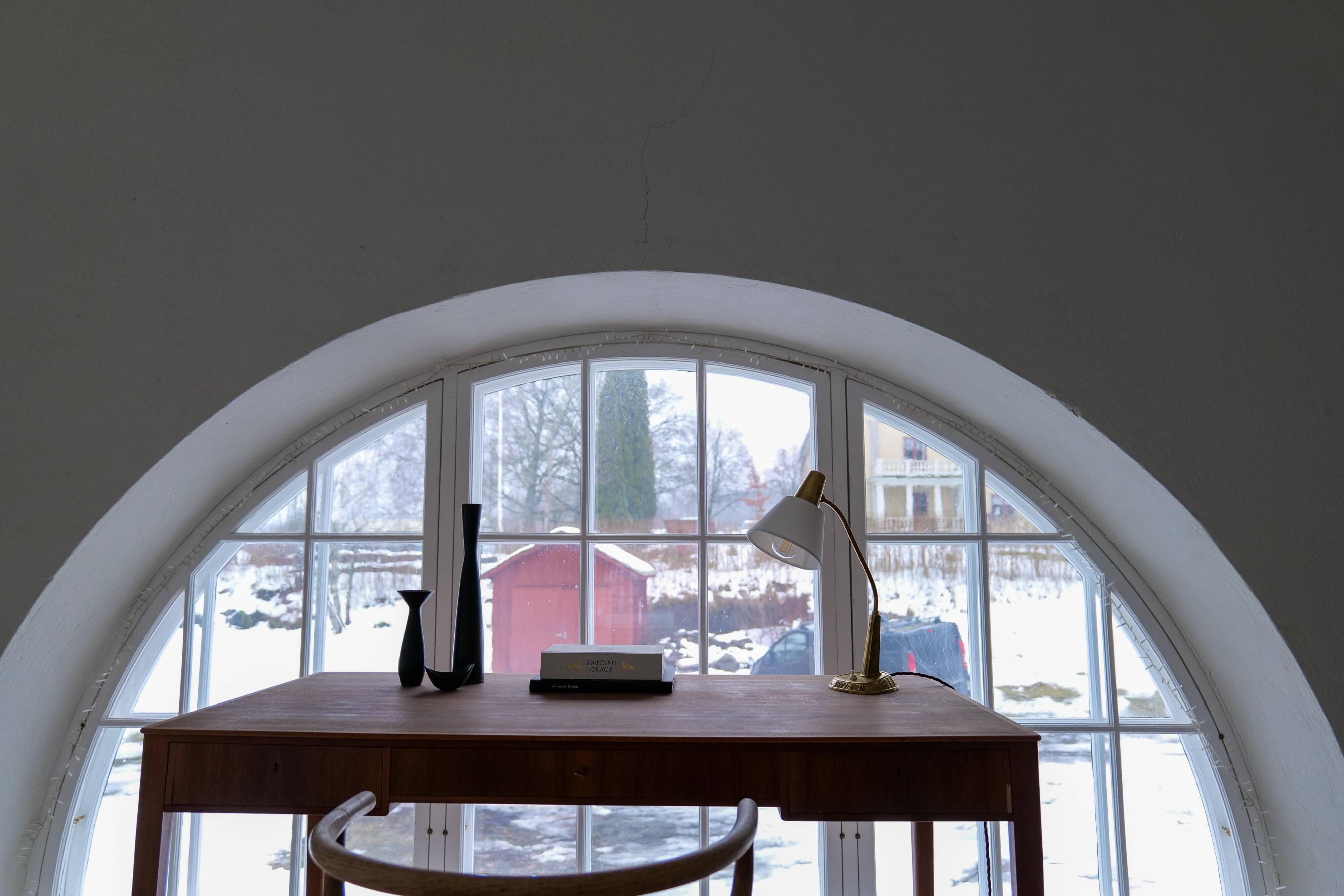 Table lamp in brass E1139 by Sonja Katzin for ASEA, Swedish design 1940.