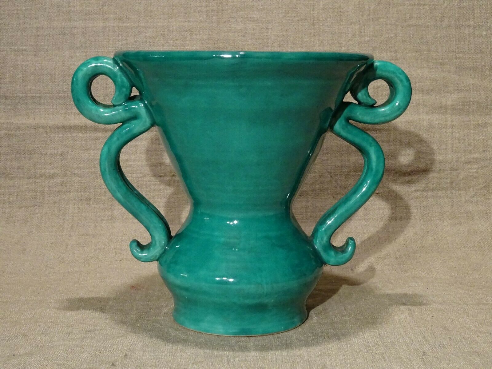 Vase 2 handles vintage green 50's Jean Austruy Saint Marcellin