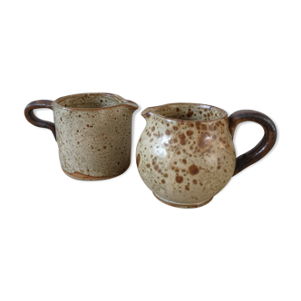 Lot of 2 pot pourers in sandstone