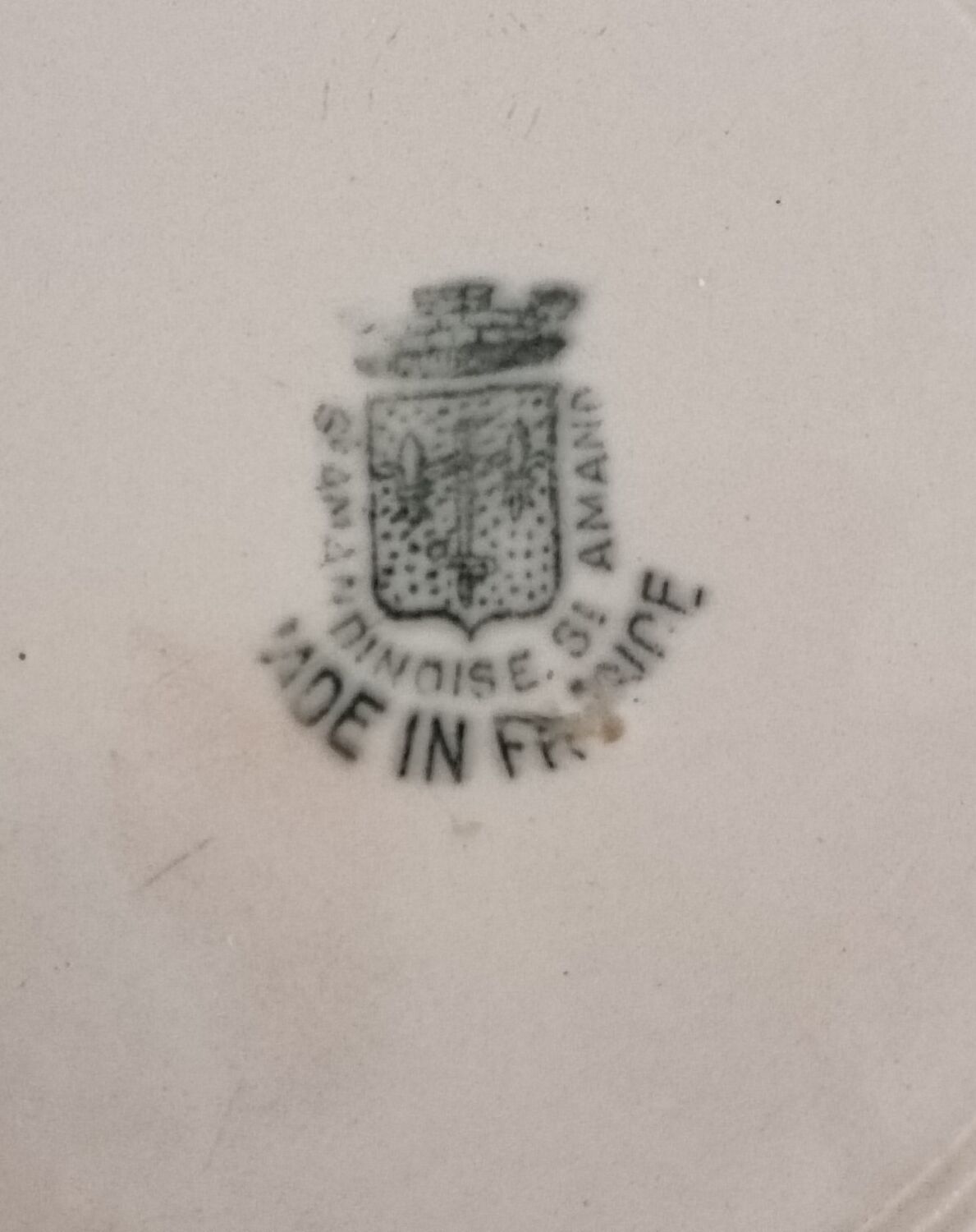 Set of 9 iron earth plates