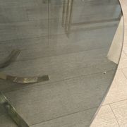 Table basse laiton et verre fumé, 1970s