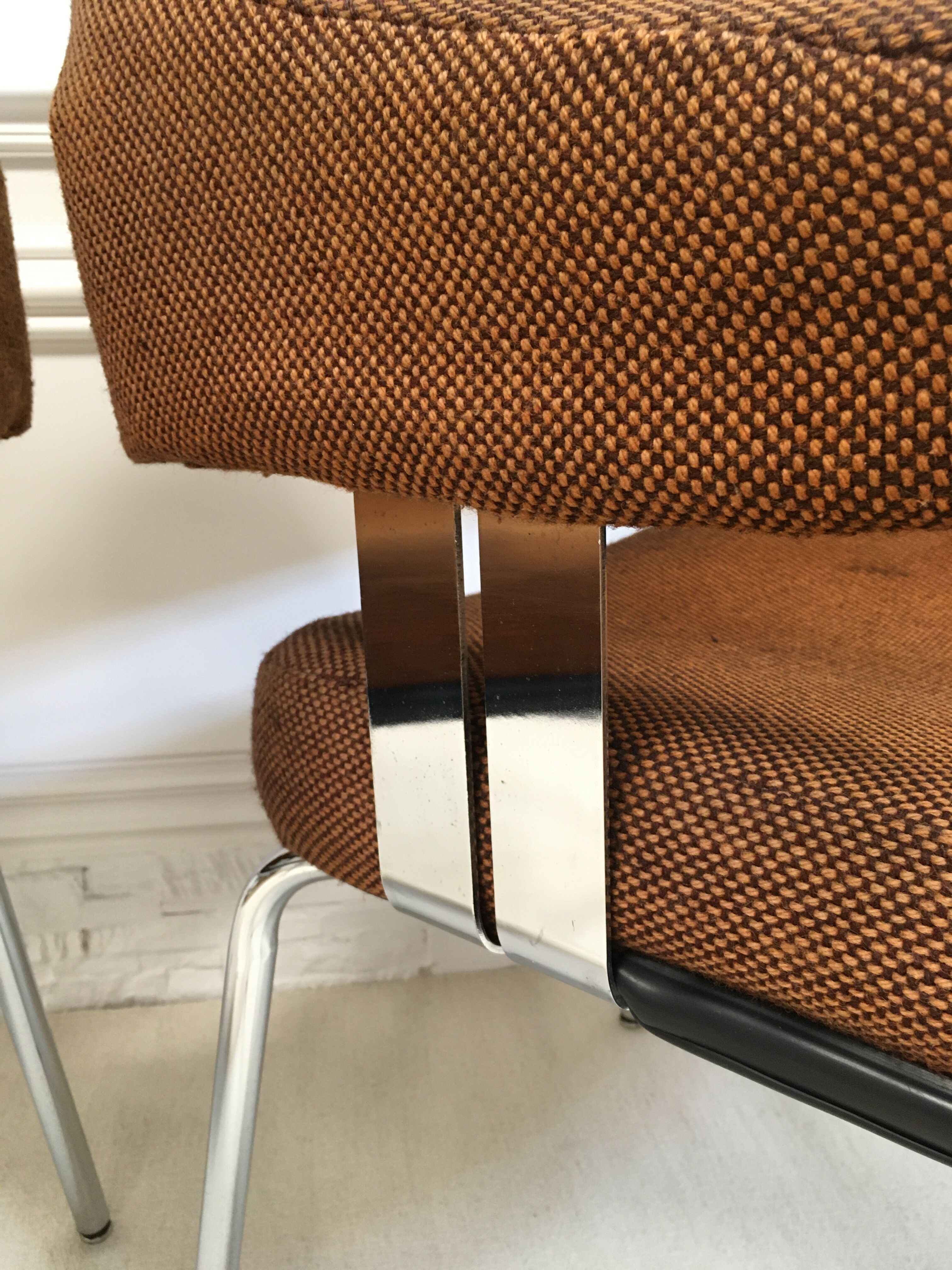 Paire de fauteuils conférence vintage