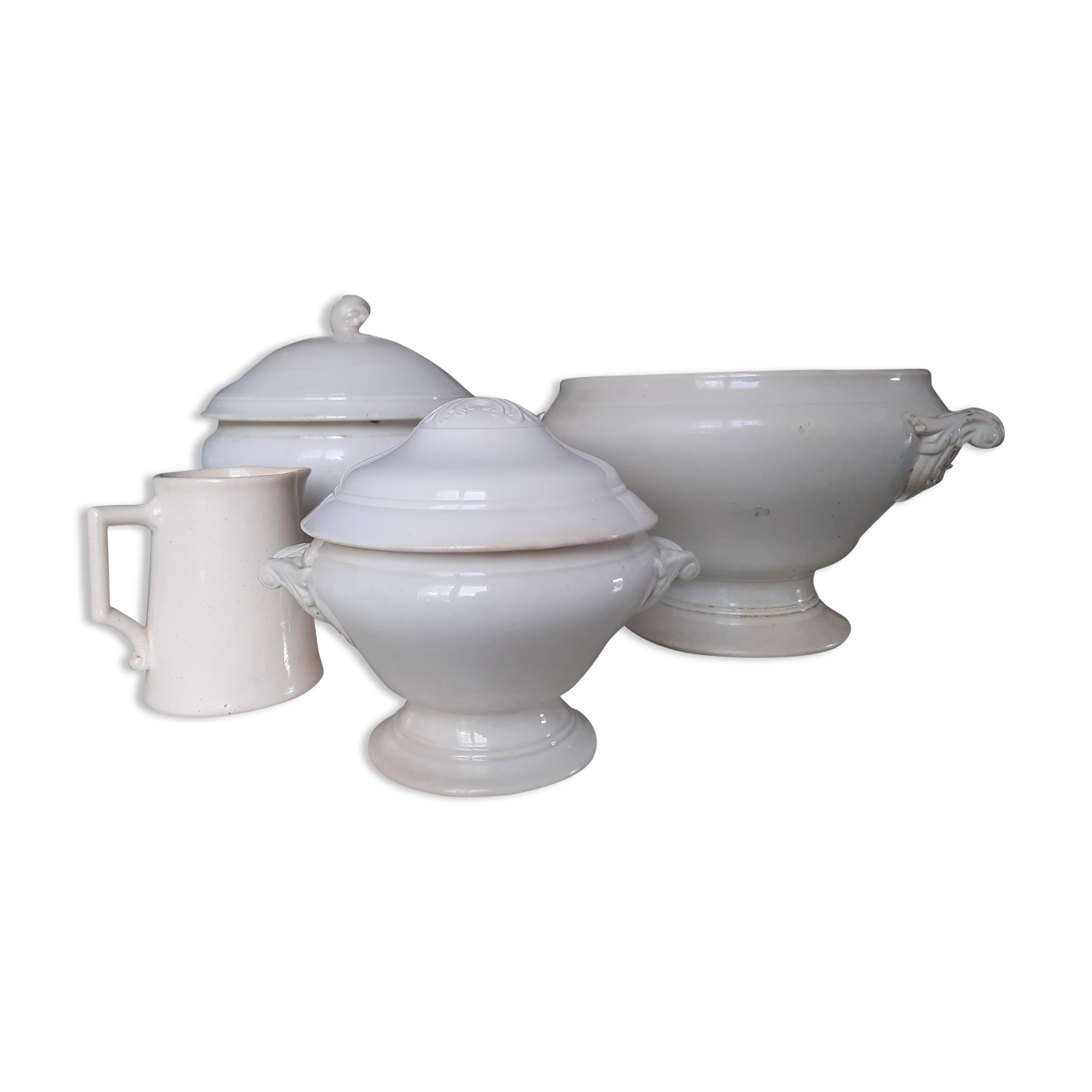 Vaisselle en porcelaine blanche