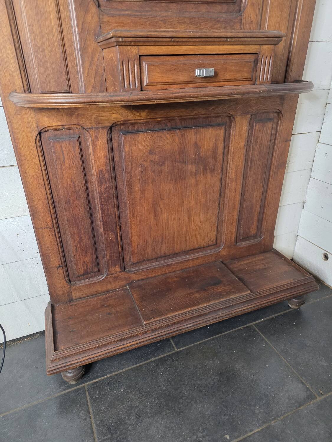 Vestiaire en chêne massif ancien